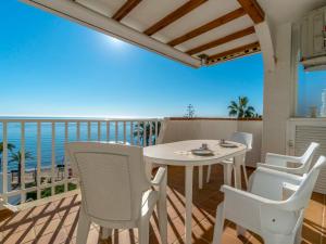 Apartment Aquamarina by Interhome