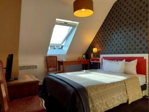 Small Atic Double Room room in Hotel Mondial