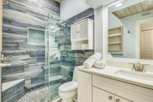 Executive Bay Club Condo M-1