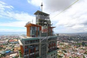 Crown Regency Hotel & Towers