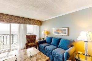Deluxe Apartment room in Island Echos 7th Floor Condos