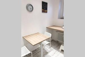 Gemütliche sanierte 1 Zimmer Wohnung mit privatem Parkplatz im Zentrum