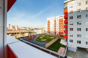 Vivid Colors near City Center