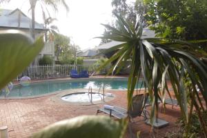 At The Sound Noosa Motel