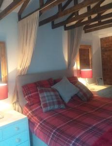 The LITTLE HOUSE in HULL