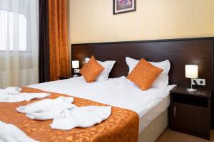 Double or Twin Room with Balcony room in Paradise SPA Hotel