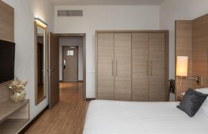 Two-Bedroom Apartment room in Ramada Encore Kyiv