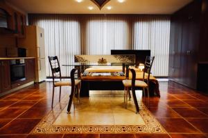 Vip-Apartment at Prospekt Khimikov - Starochervovo