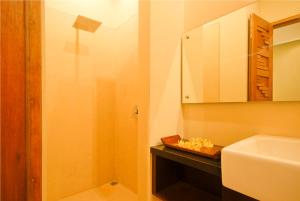 The Green Zhurga Suite Seminyak