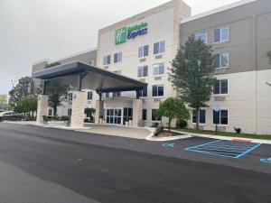 Holiday Inn Express Wixom by IHG