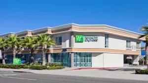 Holiday Inn Express Newport Beach - Newport Heights
