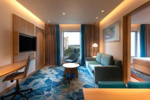 Holiday Inn Express & Suites Bengaluru Old Madras Road by IHG