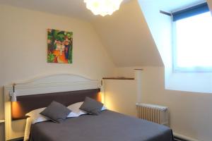 Hotels Logis Hotel Central : photos des chambres