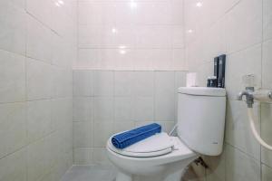 Furnished Green Pramuka 1BR Apartment with Modern Style and City View By Travelio