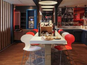 Hotels ibis Paris Gennevilliers : photos des chambres