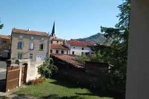 Chez Fabienne T1 - Le Broc