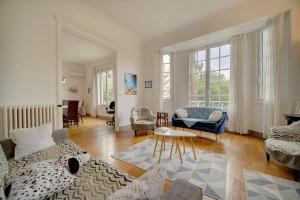 IMMOGROOM - Villa in the city center with terrace- garden