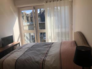 Duplex centre ville 200m de la plage