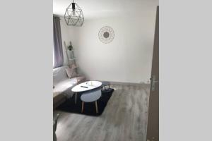 Appartements F2 proche gare et toute commodite : photos des chambres