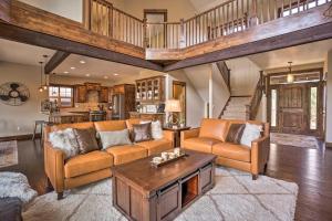 Modern Eagle Crest Escape with Patio and 2 Balconies!