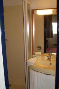 Hotels Hotel & Residence Sarcelles : photos des chambres