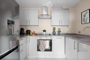 Spacious & Cosy, Netflix, Parking, Colindale Station