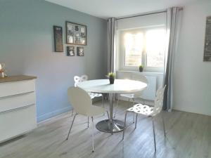 Appartements Spacieux et cosy F2 de 65m2 proche Strasbourg : photos des chambres