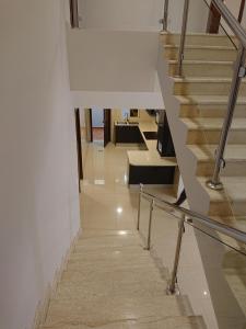 اجنحة النرجس الفندقية