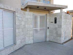 DEPTOS VIP en EDIFICIO FRENTE AL MAR-ZONA CONSTITUCION