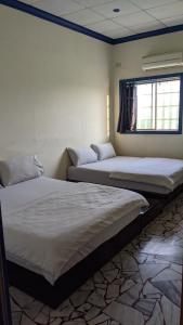 Phòng 4 Người (Quadruple Room)