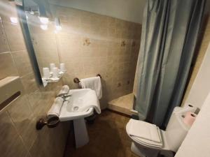 Hotels Hotel Restaurant Le Saint Gillois : photos des chambres