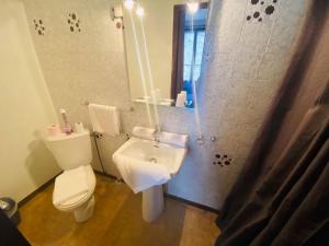 Hotels Hotel Restaurant Le Saint Gillois : Chambre Lits Jumeaux