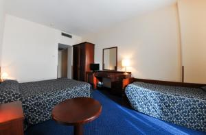 Economy Quadruple Room room in Hotel Mediterraneo