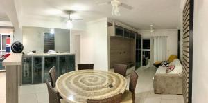 Spazio Felicita, Indaia, Bertioga, apartamento pé na areia