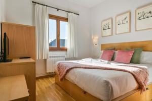 Luderna - Apartamento Tanau A1 Esquirós