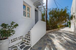 Filoxenia Apartments Milos Greece