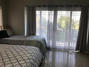 Alexanders Penthouse on the beach