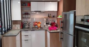 Campings Le Panorama, 3 Ch, 43m2, climatise, super equipe, draps, linge de maison inclus, terrasse fermable de 18m2 : photos des chambres