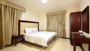 Two-Bedroom Apartment room in Al Jumeirah Modern Furnished Apartments