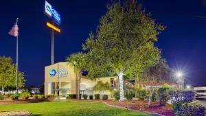 Best Western Inn & Suites of Macon - Macon