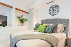ARCORE London Premium Apartments Shaftesbury Avenue