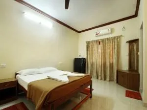 Henry's Place - Calangute