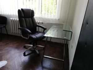 TOP CENTER spacious apartment with free parking