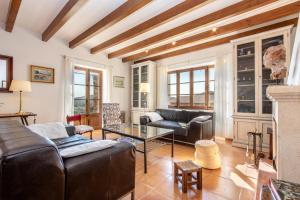 Villa Muntalegre By homevillas360