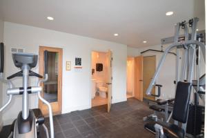 Aspenwood Studio plus Loft - J12