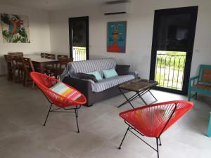 Villas Villa grand confort a 500m de la plage de LOZARI : photos des chambres