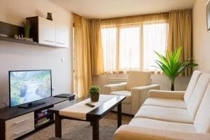 Апартамент DIMANI-Апартхотел Форест Нук Пампорово