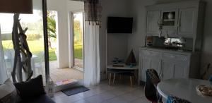 Les Rochers de Vallières, Appartement de 35 m2 avec 1 chambre, Terrasses, Jardin 140 m2, Vue panoramique face à lOcéan !