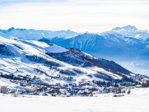 Chalets Luxurious chalet near the pistes in family-friendly St Francois Longchamp : photos des chambres