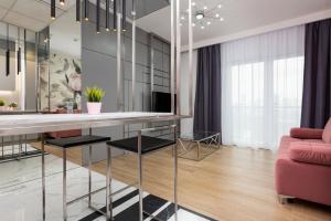 Premium Apartments Business Center by Renters Prestige